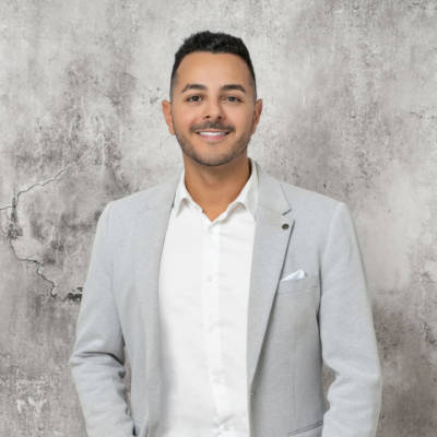 Jonny Georgy, Sales Executive